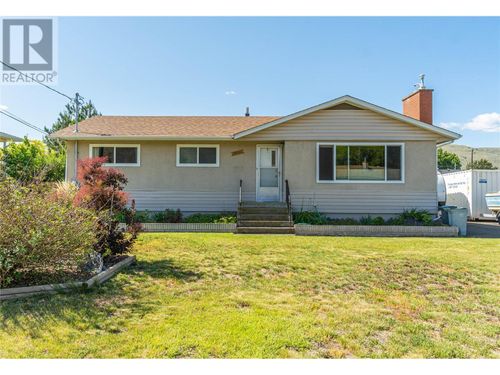 2321 Young Ave, Kamloops, BC, V2B4M7 | Card Image