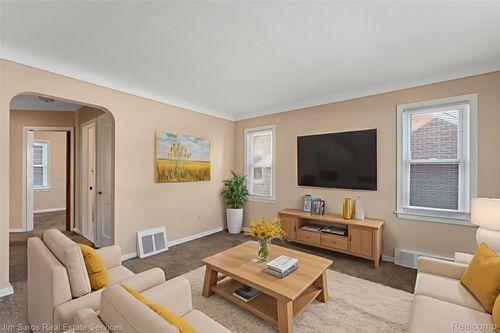 21970 Moross Rd, Detroit, MI, 48236-2113 | Card Image