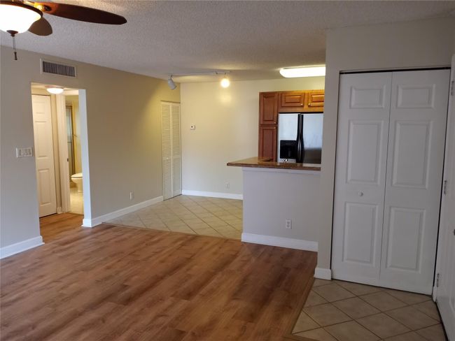 APT-19101 - 801 Lyons Rd, Condo with 1 bedrooms, 1 bathrooms and null parking in Coconut Creek FL | Image 4