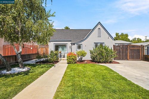 1455 Mckendrie St, San Jose, CA, 95126 | Card Image