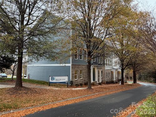 03-11021 Warfield Ave, Huntersville, NC, 28078-5488 | Card Image