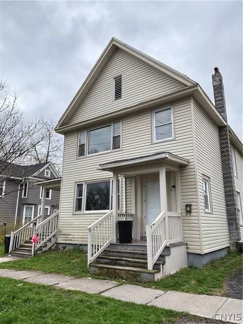 131 Flower Ave W, Watertown, NY, 13601-3934 | Card Image