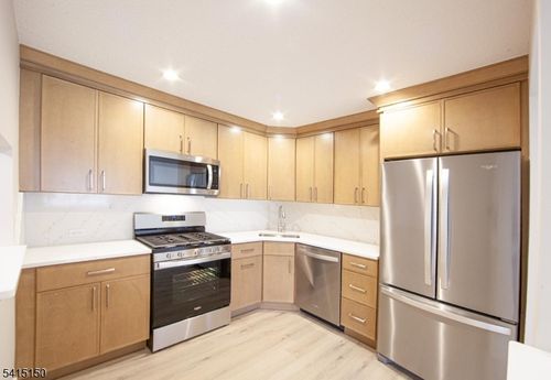 327 Penns Way, Basking Ridge, NJ, 07920 | Card Image