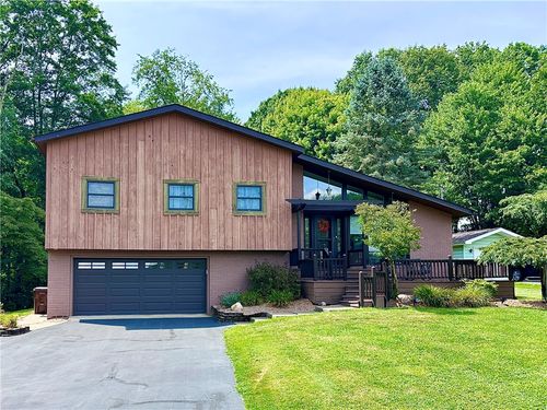 927 Chippewa Trl, Mercer, PA, 16137-9788 | Card Image