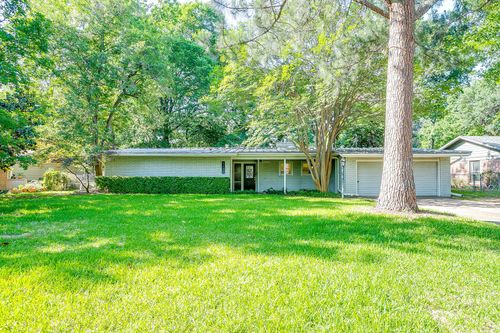 1100 Mockingbird Ln, Arlington, TX, 76013-3829 | Card Image