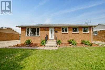 2929 Rivard Ave, House other with 4 bedrooms, 2 bathrooms and null parking in Windsor ON | Image 1