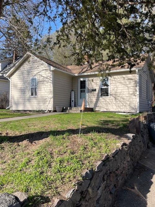 24 3rd Ave S, Sauk Rapids, MN, 56379-1439 | Card Image