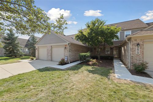 3880 Hunters Way Ct, Canton, MI, 48188-2343 | Card Image