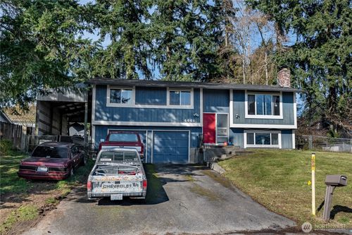 4661 Se Basswood Ln, Port Orchard, WA, 98366-5729 | Card Image