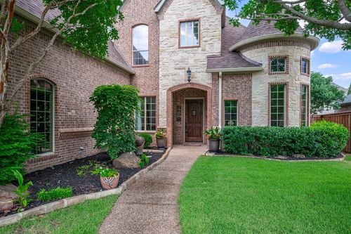 8116 Long Trail Dr, North Richland Hills, TX, 76182-8769 | Card Image