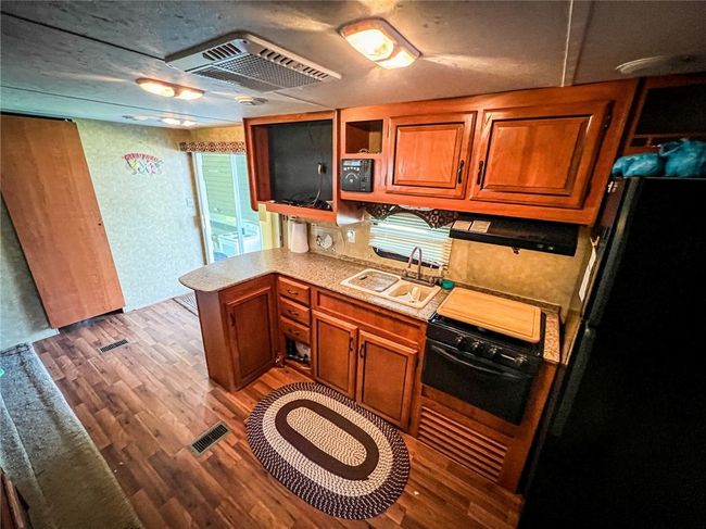 126 Dockside Ln, Home with 2 bedrooms, 2 bathrooms and 2 parking in Brady's Bend Twp PA | Image 16