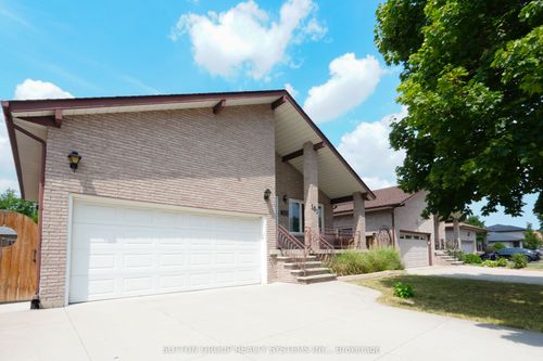 101 Henley Dr, Stoney Creek, ON, L8E4M3 | Card Image