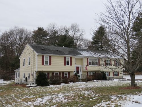 52 Ward St, Raynham, MA, 02767-1459 | Card Image