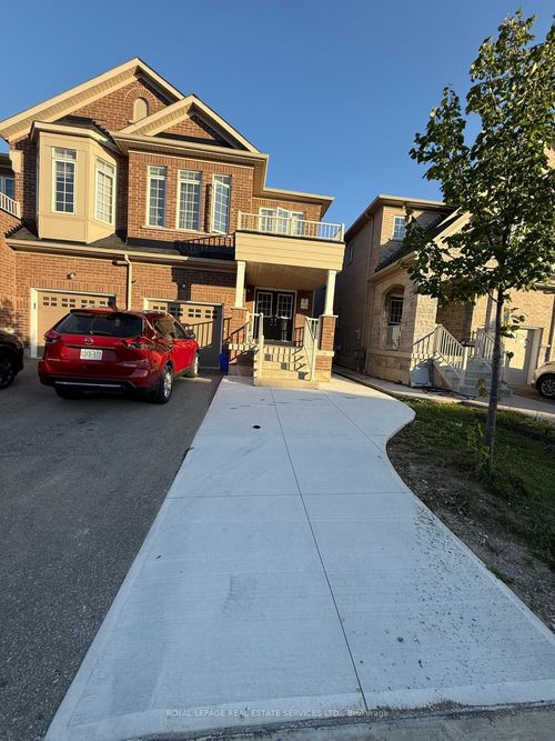 bsmt-492 Downes Jackson Hts, Milton, ON, L9T8W1 | Card Image