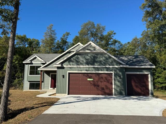 Sabine Dr, Muskegon, MI 49442