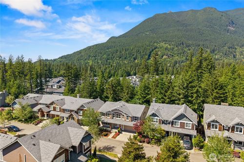 3098 Se 16th St, North Bend, WA, 98045-8685 | Card Image