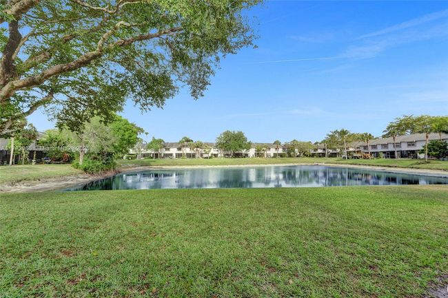 2407 - 3325 Carambola Cir S, Condo with 2 bedrooms, 3 bathrooms and null parking in Coconut Creek FL | Image 35