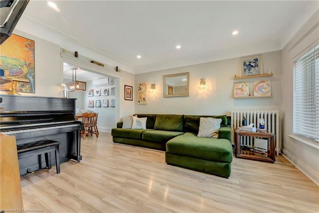 53 E 21 St St, House other with 2 bedrooms, 2 bathrooms and 1 parking in Hamilton ON | Image 7