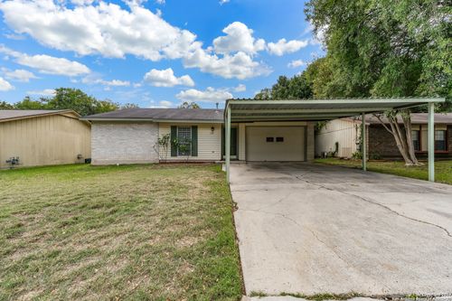 109 Meadow Way, Converse, TX, 78109-2513 | Card Image