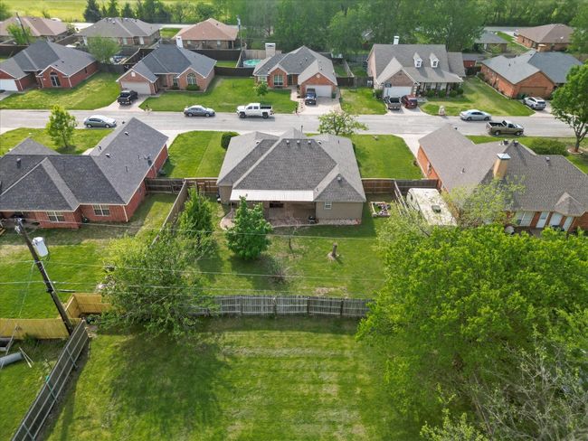 Aerial view featuring a residential view | Image 40