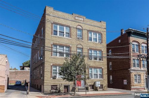 apt-3r-57 Glenridge Ave, Montclair, NJ, 07042-4781 | Card Image