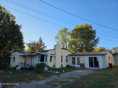 520 Upper Broad St, Newport, TN, 37821-3440 | Card Image