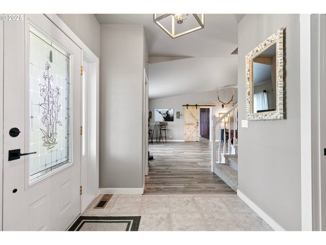 34207 Enos Dr, House other with 5 bedrooms, 5 bathrooms and 2 parking in Halsey OR | Image 6
