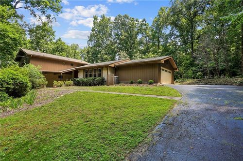 2032 Gunstock Dr, Stone Mountain, GA, 30087-1619 | Card Image