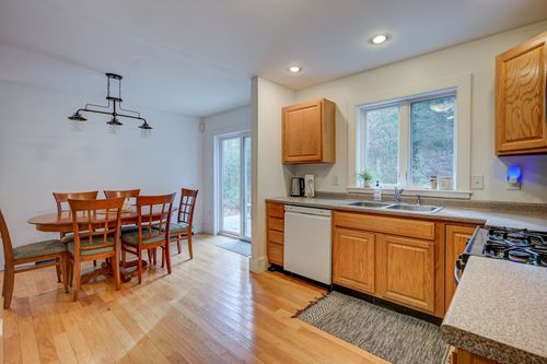 2280 W Side Rd, North Conway, NH, 03860-5550 | Card Image