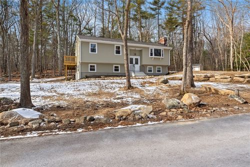 95 Saunders Brook Road, Glocester, RI, 02814 | Card Image