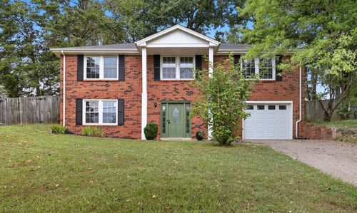 347 Greenleaf Ln, Clarksville, TN, 37040-4364 | Card Image