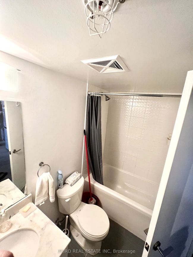 1718E - 36 Lisgar St, Condo with 2 bedrooms, 2 bathrooms and null parking in Toronto ON | Image 8