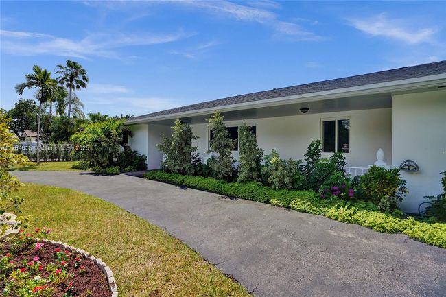 7360 Sw 120 Th St, House other with 4 bedrooms, 2 bathrooms and null parking in Pinecrest FL | Image 50