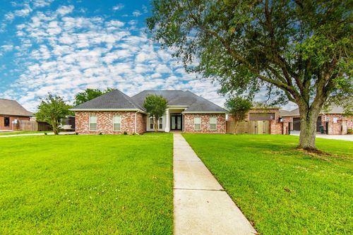 255 Lake Decade Ct, Houma, LA, 70360-8332 | Card Image