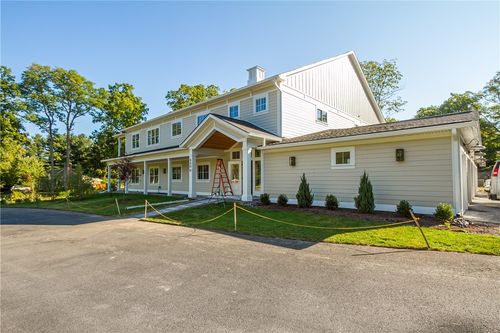 h4-640 Jefferson Ave, Fairport, NY, 14450-2960 | Card Image