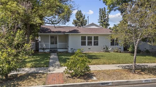 16049 Tuba St, North Hills, CA, 91343 | Card Image