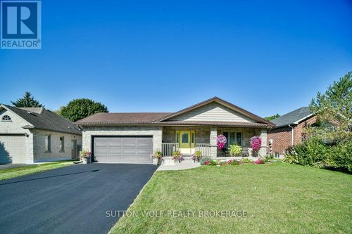 22 Pittao Pl, Strathroy, ON, N7G4E7 | Card Image