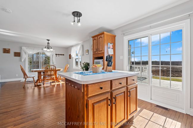 2492 County Rd 41, House other with 3 bedrooms, 2 bathrooms and 6 parking in Roblin ON | Image 16