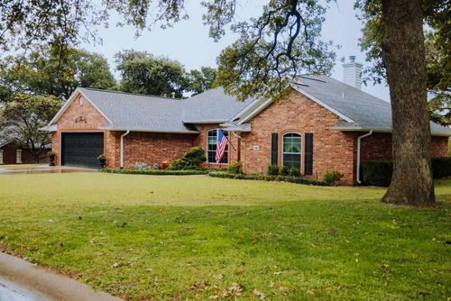 19 E Cimarron Trail, Perkins, OK, 74059-0000 | Card Image