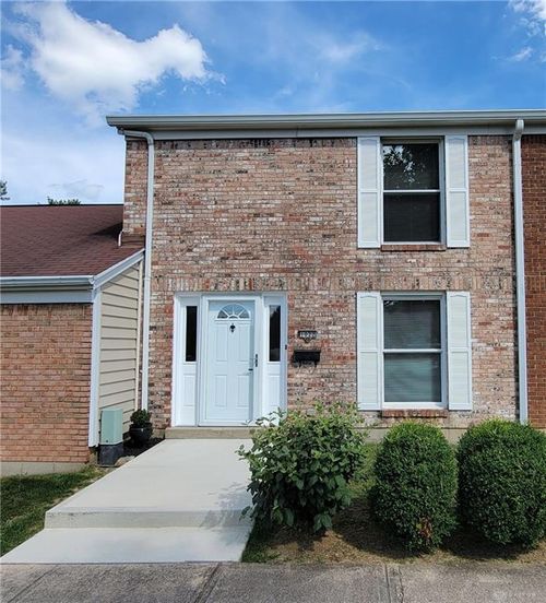 1022-1022 Stoneybrook Trl, Fairborn, OH, 45324-6024 | Card Image
