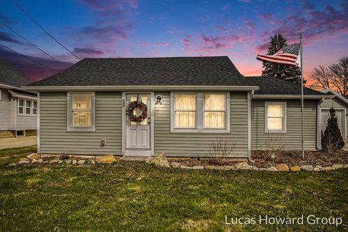 437 S Main St, Fowler, MI, 48835-9119 | Card Image