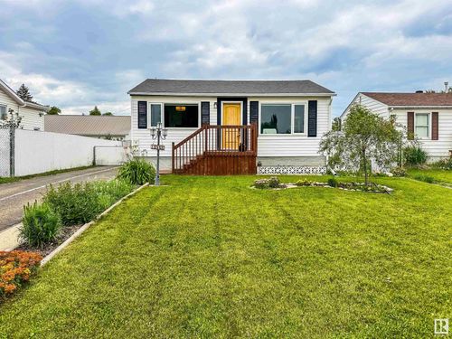 10556 162 St Nw, Edmonton, AB, T5P3M5 | Card Image