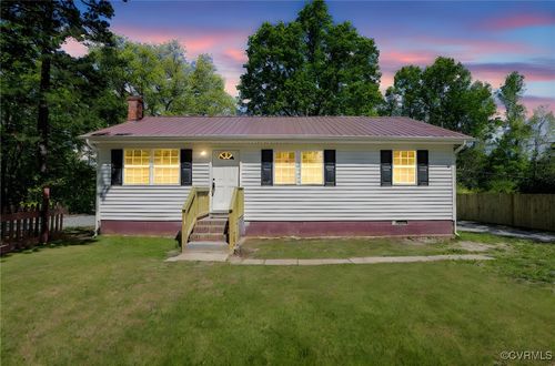 13077 Oral Oaks Rd, Victoria, VA, 23974-2721 | Card Image