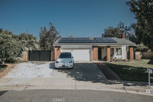 2438 Emerson Dr, Corona, CA, 92882 | Card Image