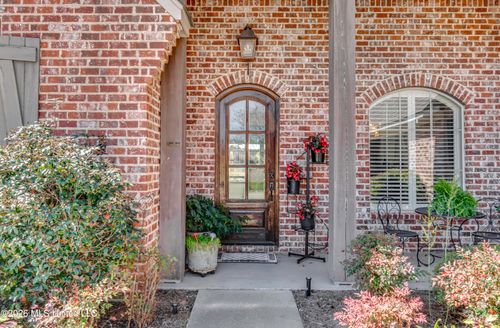 113 Claiborne St, Madison, MS, 39110-4561 | Card Image