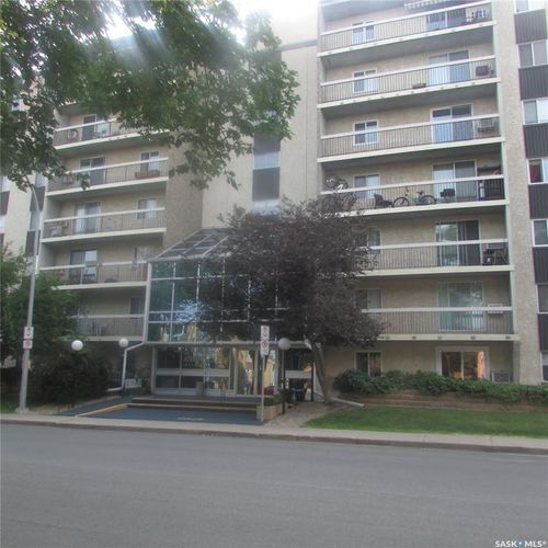 522-4045 Rae Street, Regina, SK, S4S6Y8 | Card Image