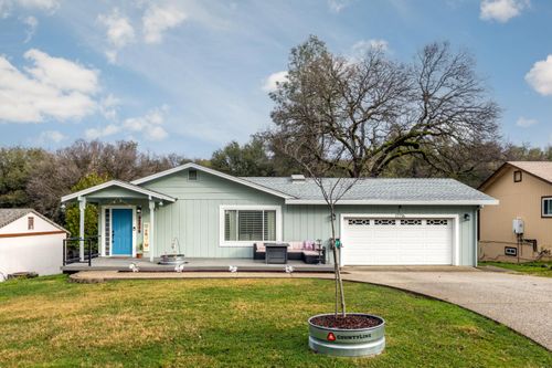 17716 Silver Pine Drive, Penn Valley, CA, 95946 | Card Image