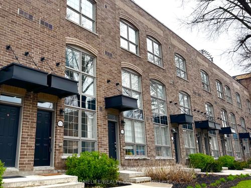 1076 Lansdowne Ave, Toronto, ON, M6H0C5 | Card Image