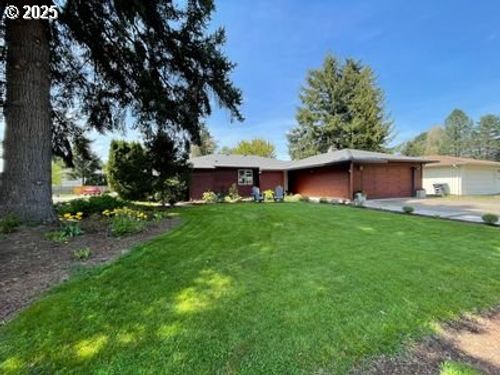 623 Se 35th Ave, Hillsboro, OR, 97123-7418 | Card Image