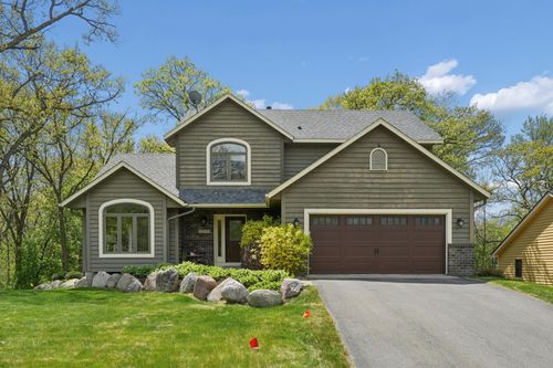 12054 Gantry Ln, Apple Valley, MN, 55124-6202 | Card Image